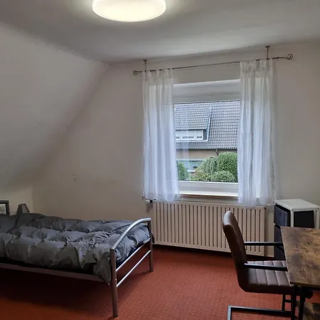 4 Apartment *